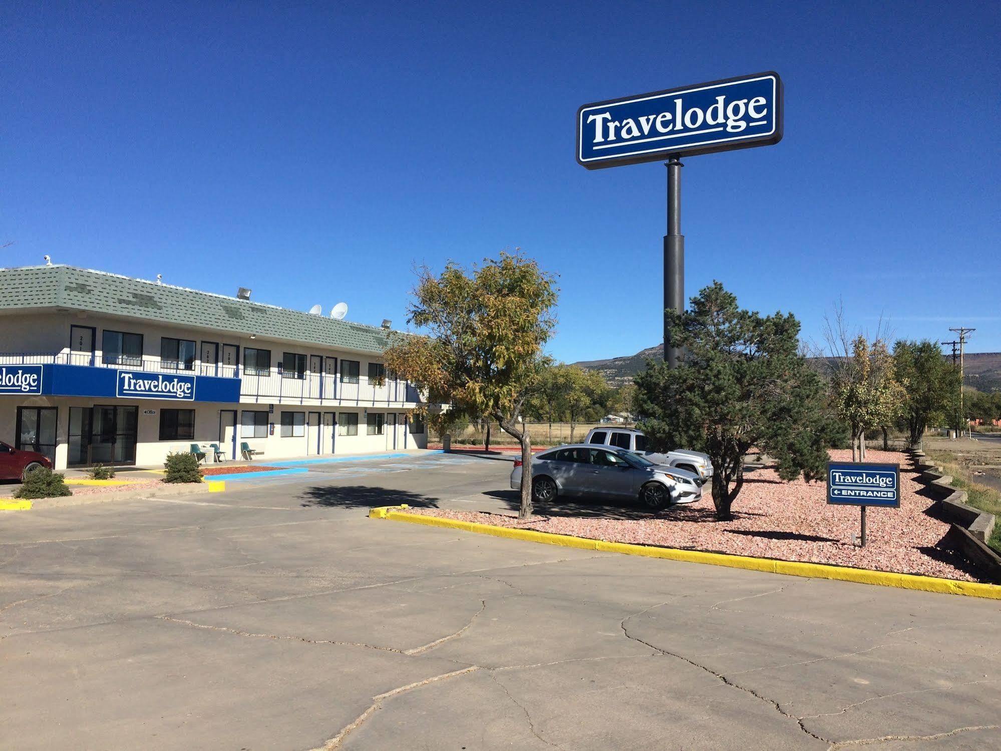 Travelodge By Wyndham Raton Extérieur photo